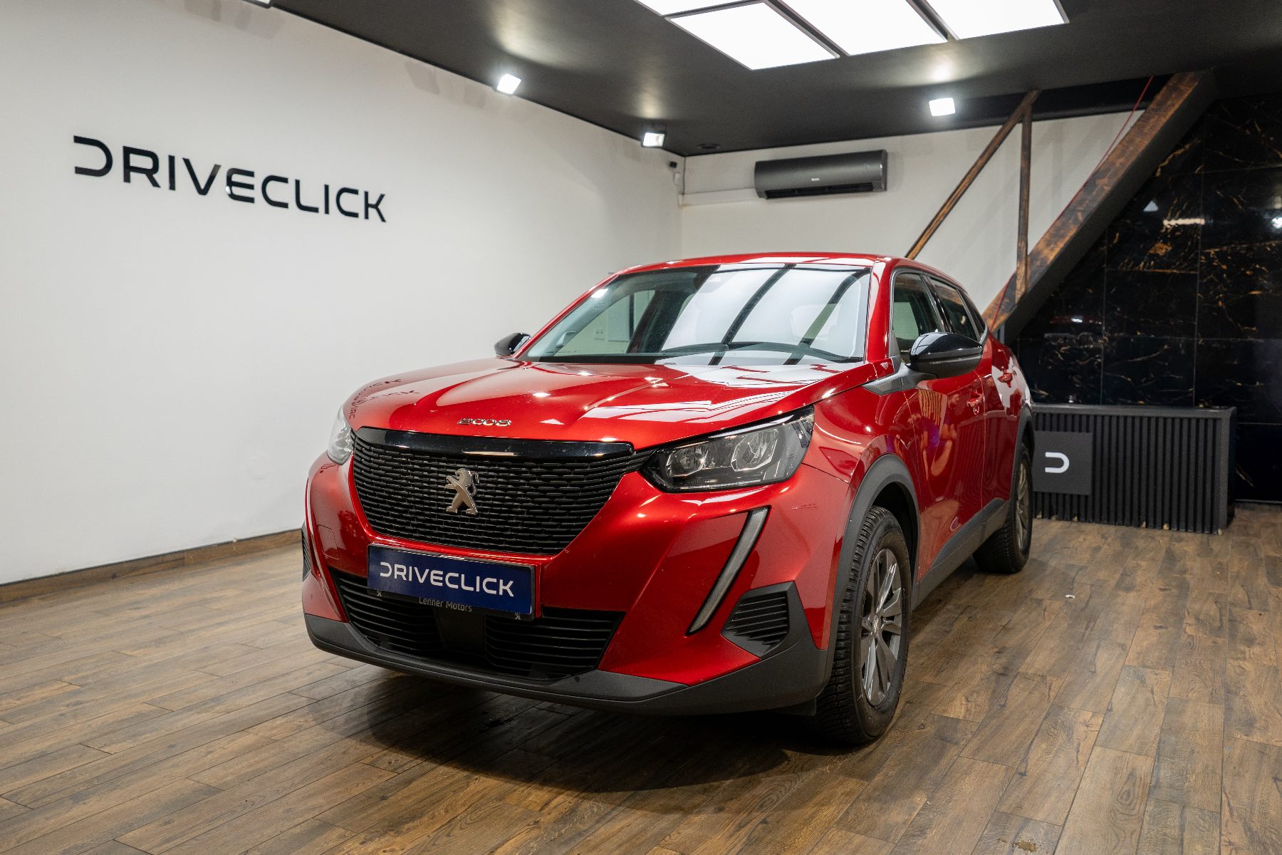 Peugeot 2008 foto 1