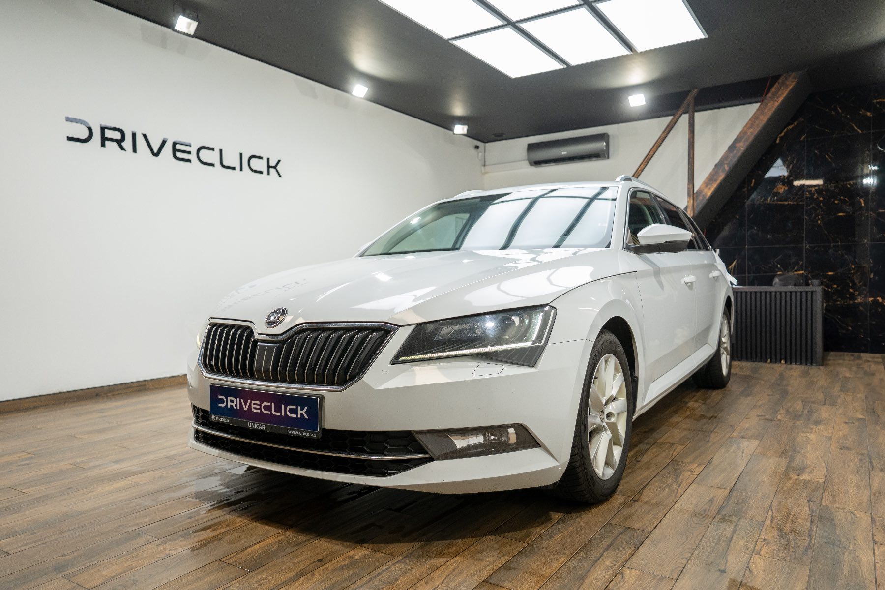 Škoda Superb foto 1